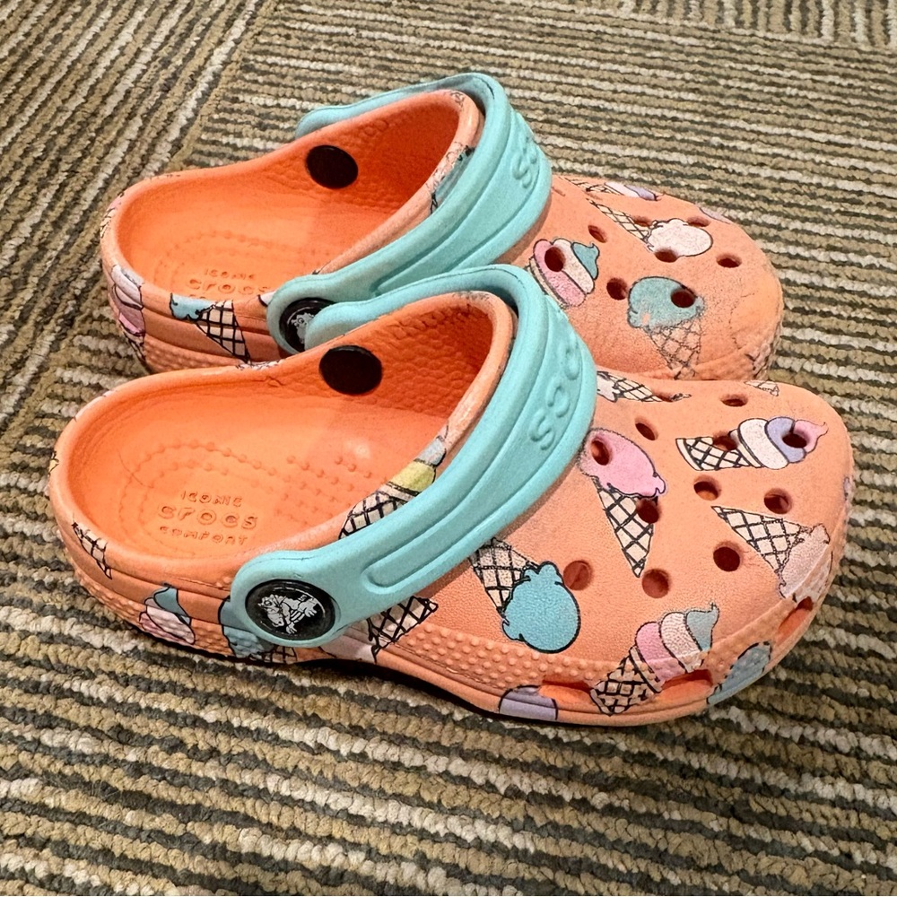 CROCS Classic Pool Party Clog Kids Children Toddler C8 Papaya Ice Cream Cones